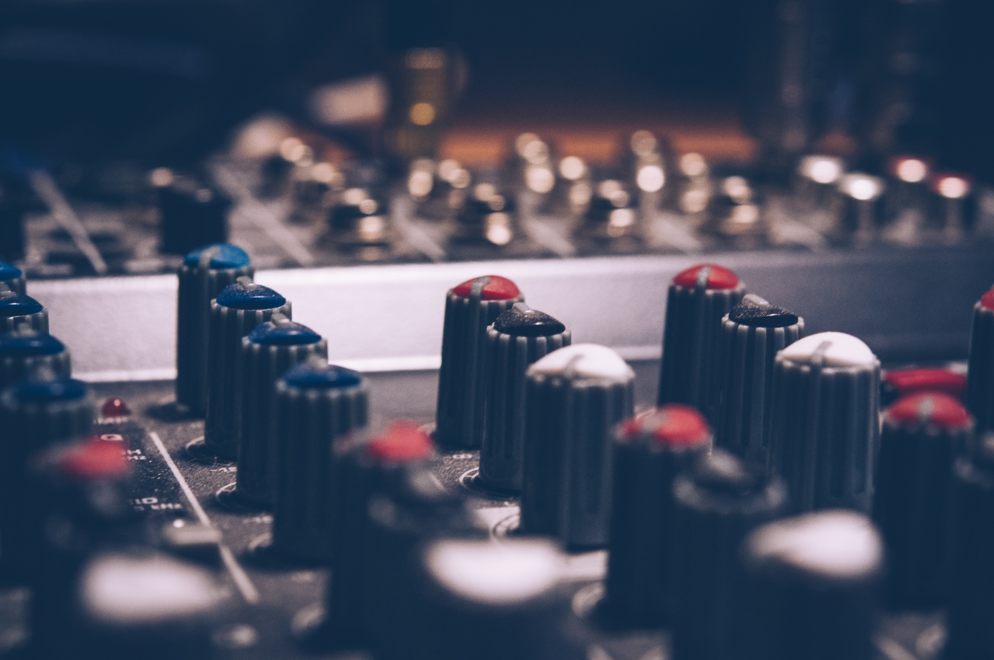 Amplifier Analogue Audio 744318