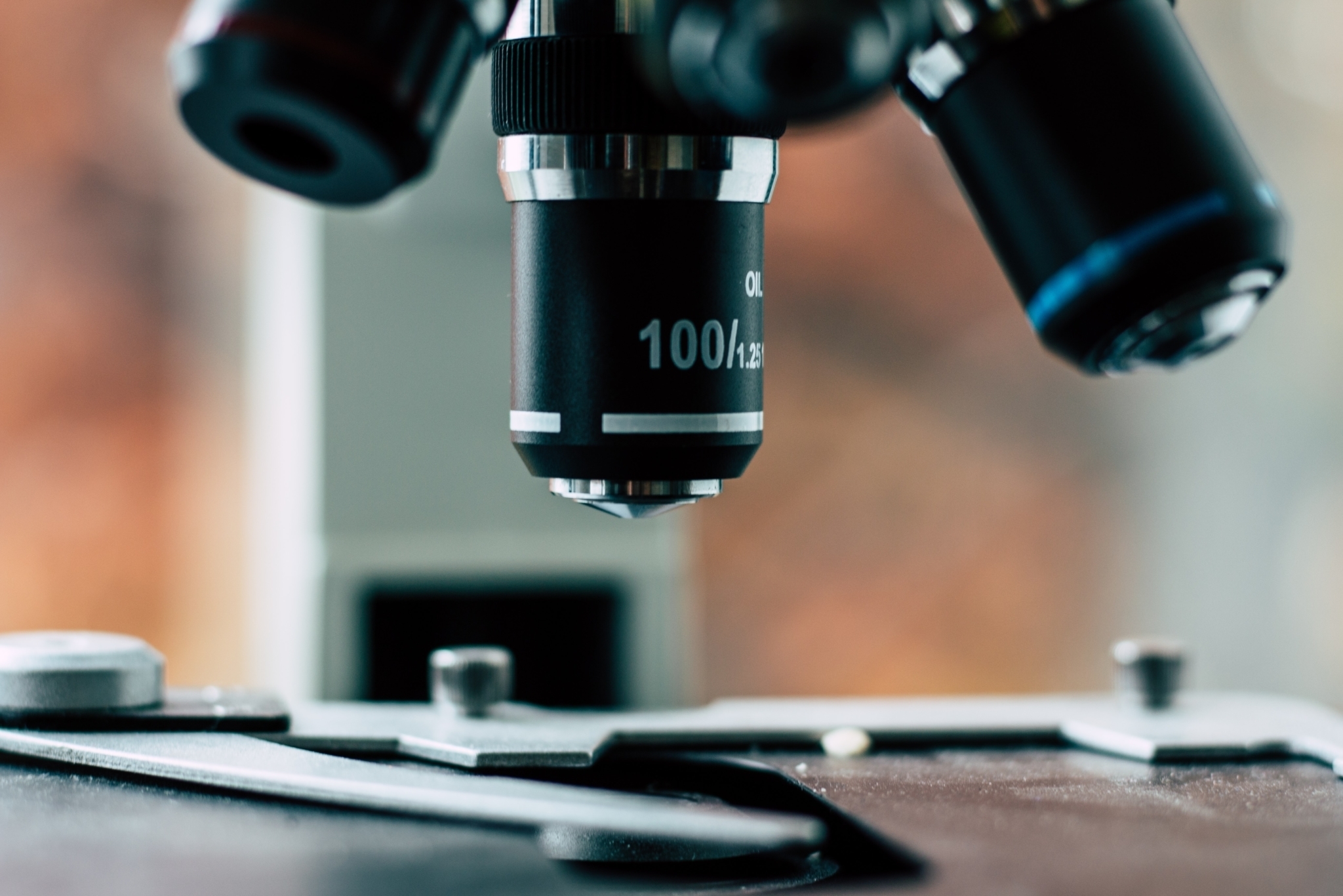 Laboratory microscope
